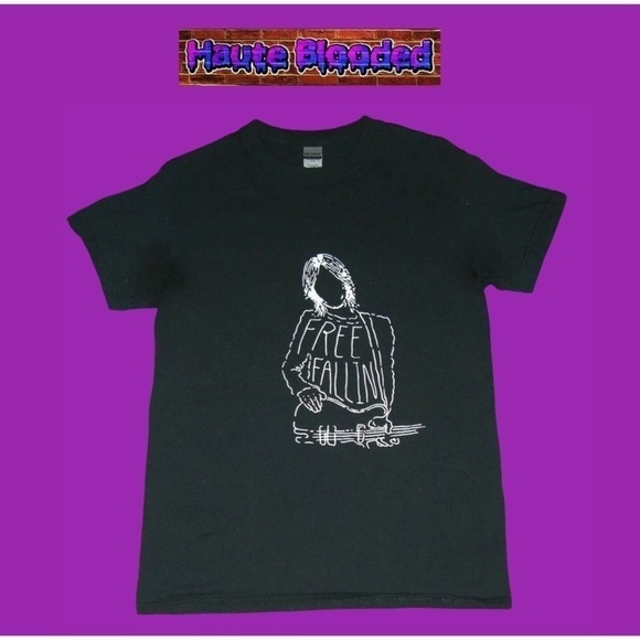 Tom Petty Free Fallin Holding Guitar Tee Shirt Band Merch Concert Music Fest S - Picture 2 of 8